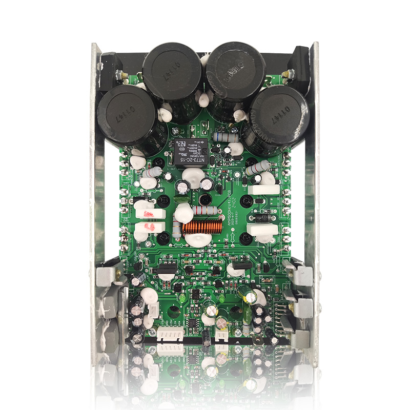 AMP500H+7294: LP 400W+HP 100W Kraftfull utgång med U-formad aluminiumkylare Klass H effektförstärkarmodul